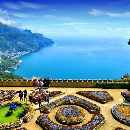 Il Centro Storico ラヴェッロ